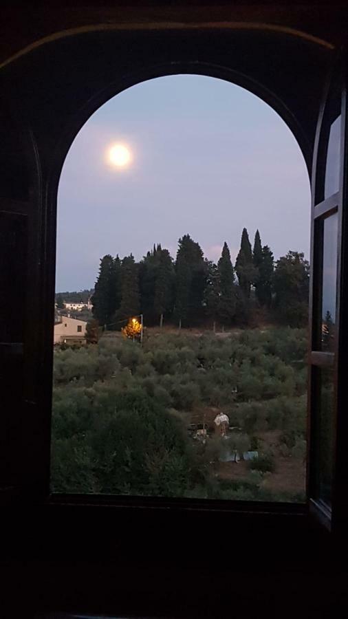 Historical Palace In The Heart Of Tuscany Apartment ลาสตรา อา ซินญา ภายนอก รูปภาพ