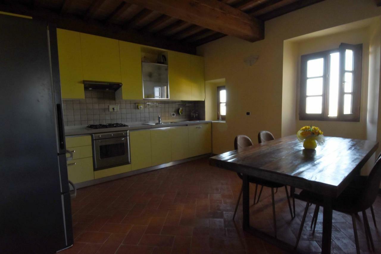 Historical Palace In The Heart Of Tuscany Apartment ลาสตรา อา ซินญา ภายนอก รูปภาพ