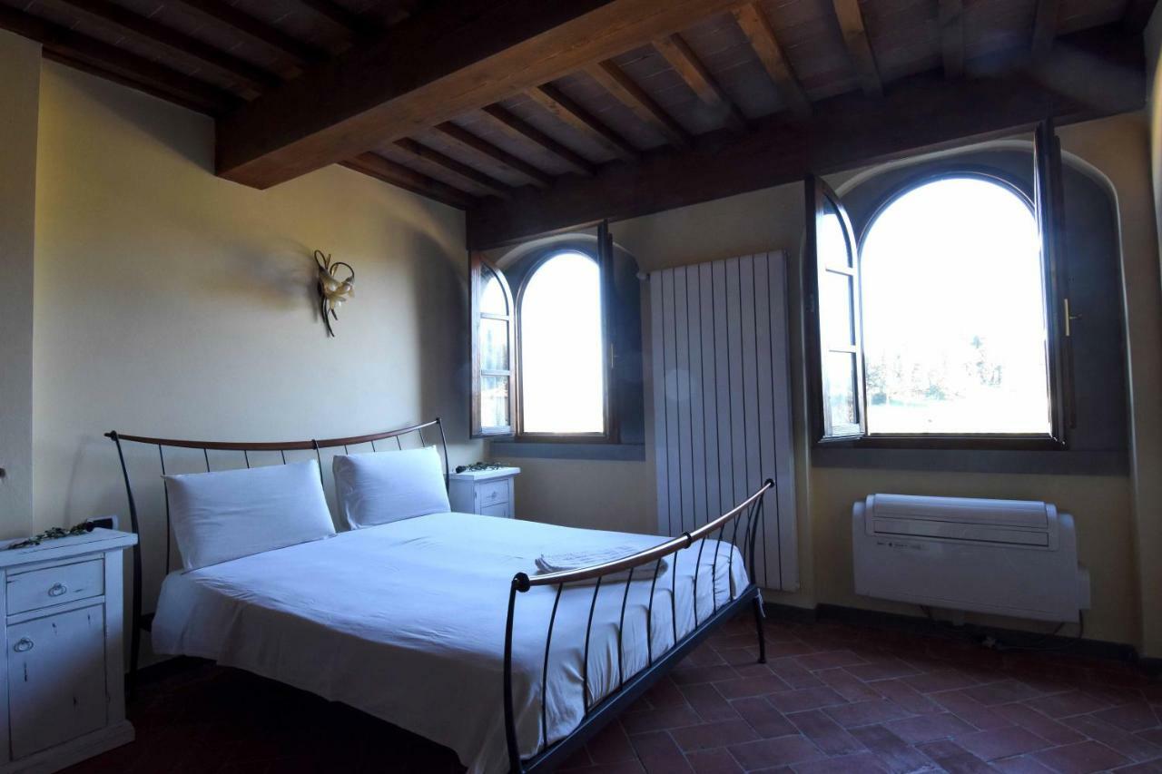 Historical Palace In The Heart Of Tuscany Apartment ลาสตรา อา ซินญา ภายนอก รูปภาพ